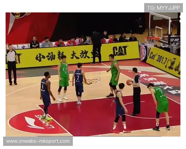 各队应对新吹罚尺度策略分析，减少跳投造犯规成趋势